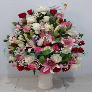 Bunga Meja Rose Queen in Vase Tangerang