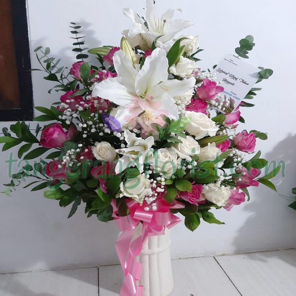 Bunga Meja Luxury Mixed Arrangement in Vase Tangerang